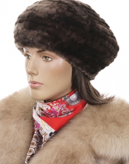 Купить Шапка женская из мутона в каталоге